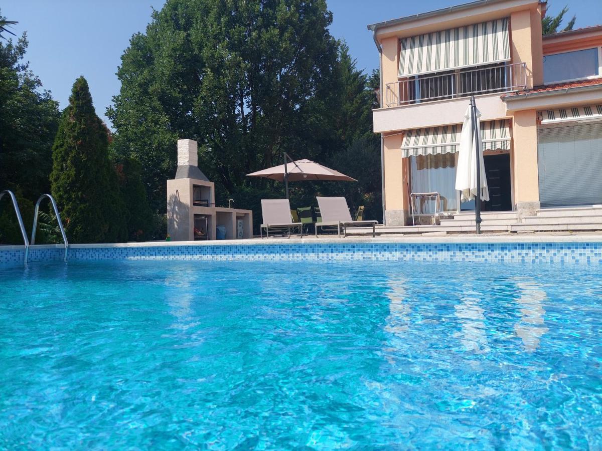 Apartments In Villa Azra Риека Экстерьер фото