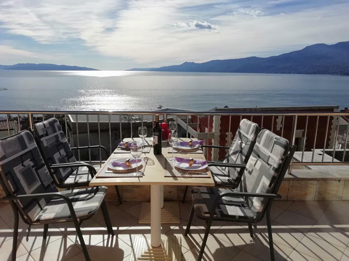 Apartments In Villa Azra Риека Экстерьер фото